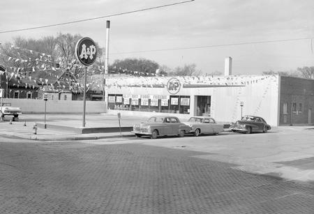 Foundry Hall history - A&P Grocery